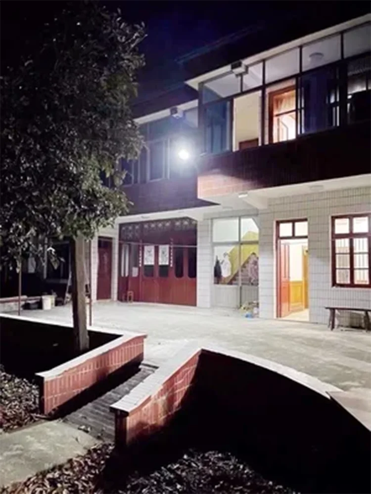 Commercial 8000W Solar Street Light with Remote